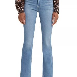 Levi’s 725 High Rise Bootcut Jeans 26 NWOT